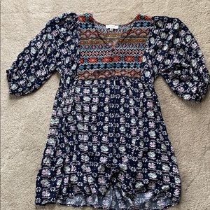 Ladies Umgee brand top